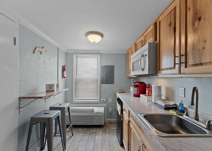 For Two Near Access Dining And Shops Holiday home